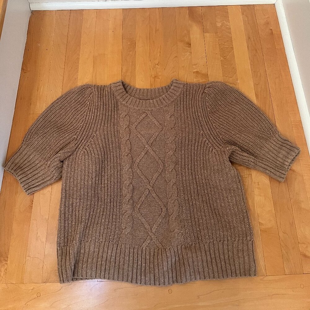 GAP Caramel Cable knit puff sleeve sweater, Size Small